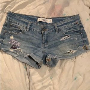 Abercrombie & Fitch Distress Shorts⭐️